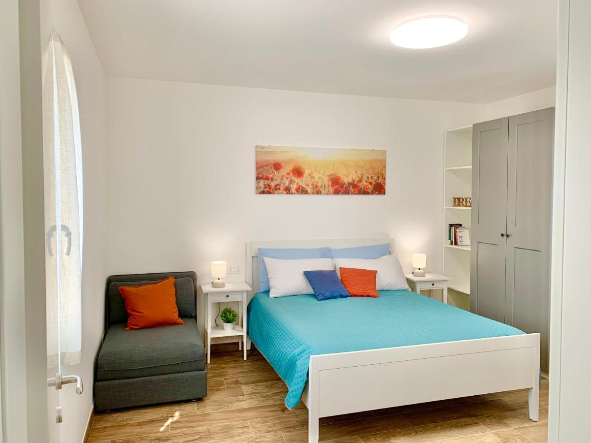 Casa Vacanze Con Vista Mare E Giardino - Amanecer Marzocca di Senigallia Eksteriør billede